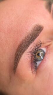 Makijaż permanentny brwi ombre powder  #pmuartist #brwi #ombrebrows #makijazpermanentny #ombrepowder #brwipermanentne #eyebrows #mistrzynipmu #makijazpermanentnyswinoujscie #swinoujscie #swinoujscieuroda #ahlbeck #zinnowitz #heringsdorf #milano